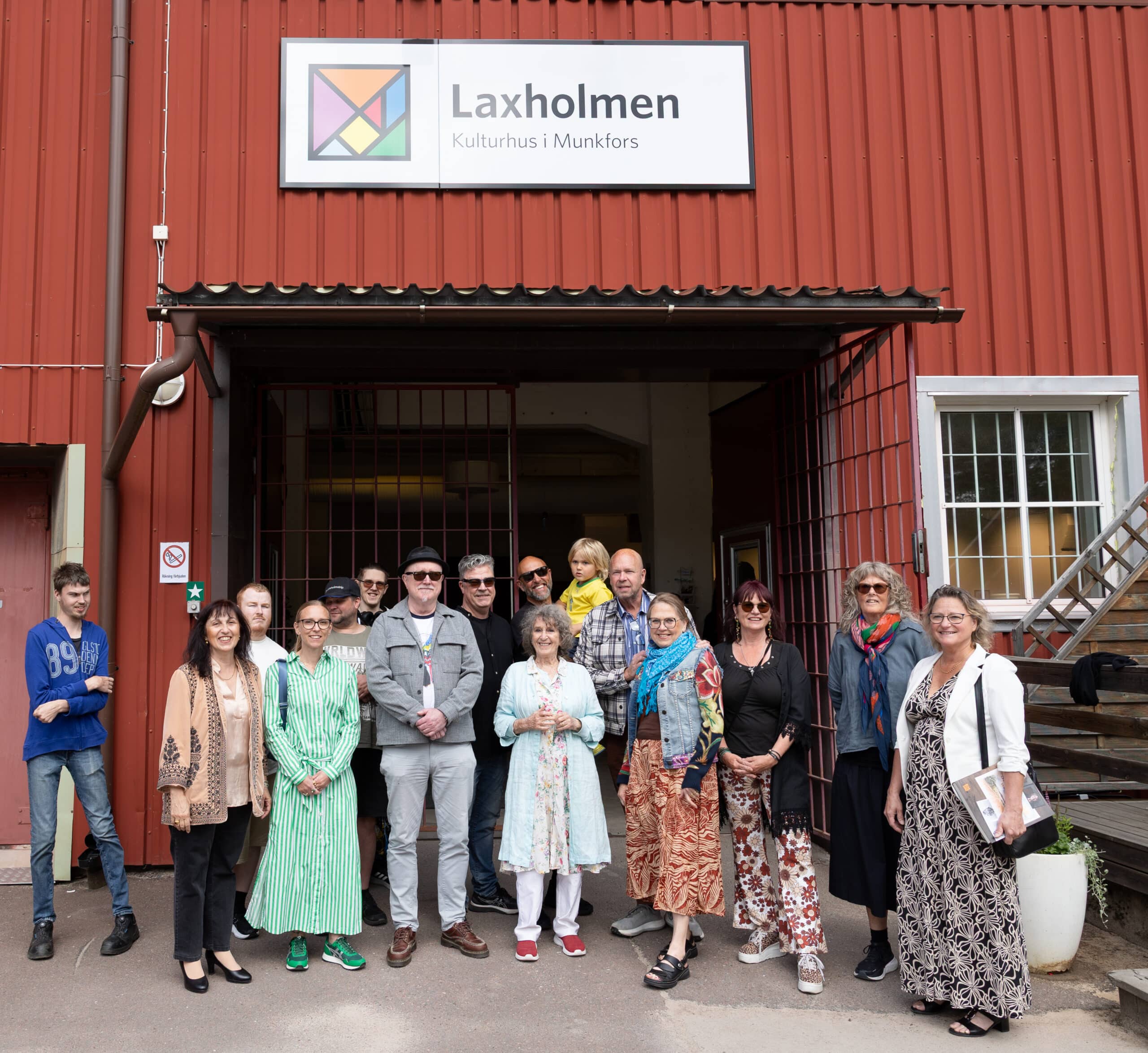 Konstnärerna som medverkar på sommarens utställning. Konstnärerna som medverkar på sommarens utställning.