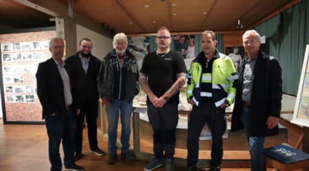 Representanter från kommunen och medlemmar i styrelsen i Gamla Bruket